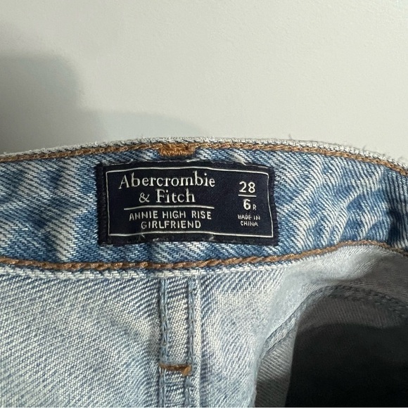 Abercrombie & Fitch Side Zippered Girlfriend Jeans 28|6R - Picture 5 of 5